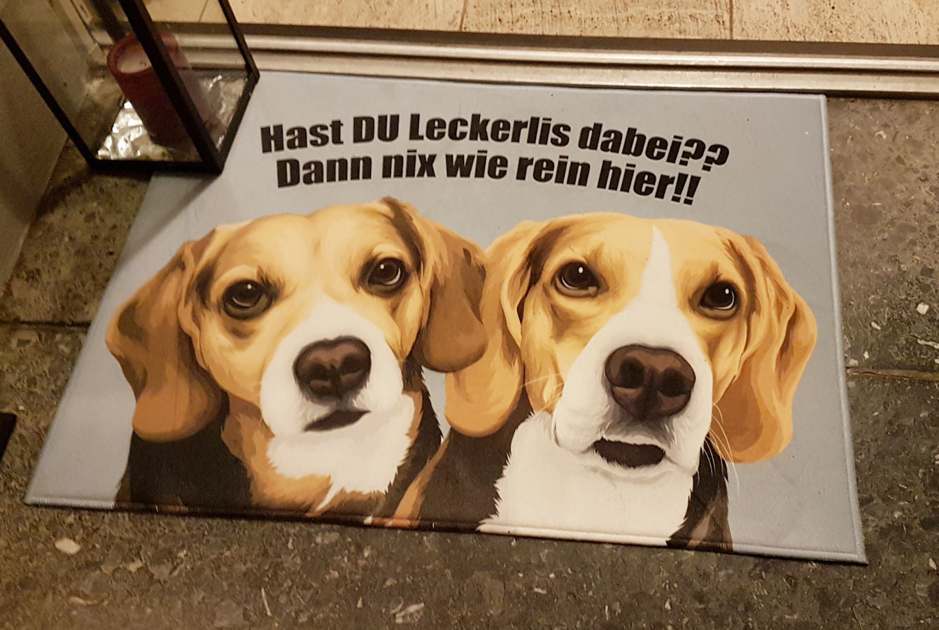 Fußmatte bedruckt mit Wunschtext und Haustierzeichnung